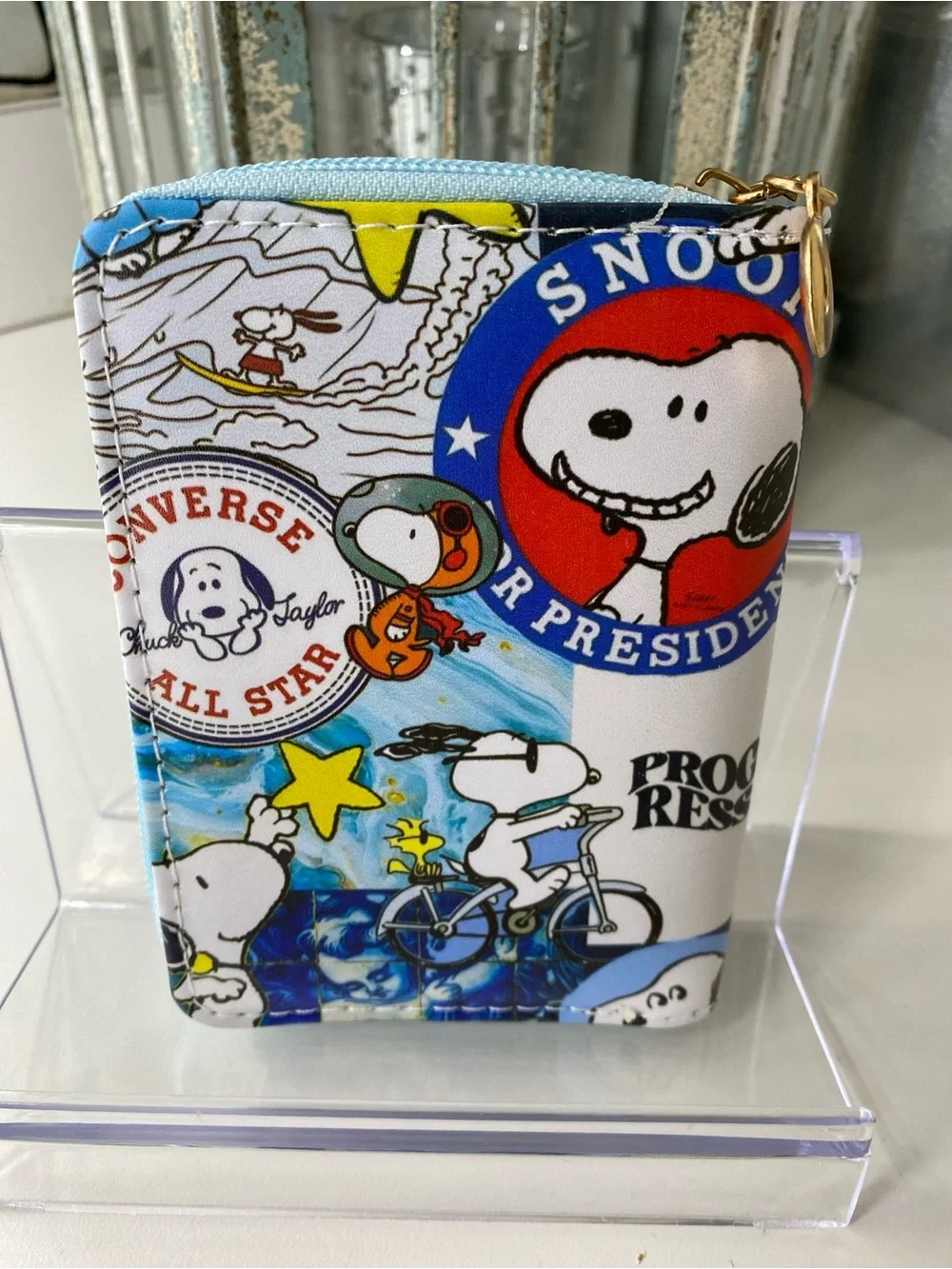 Converse Snoopy Peanuts Card Wallet with Snoopy Collage NWOT